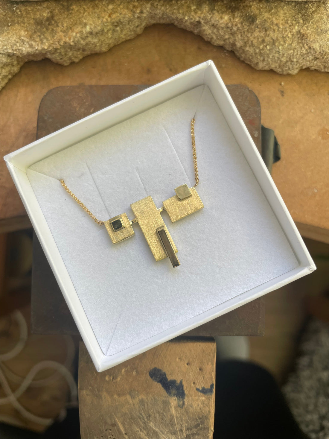What to Do With Old Gold: A Guide to Jewellery Remodelling