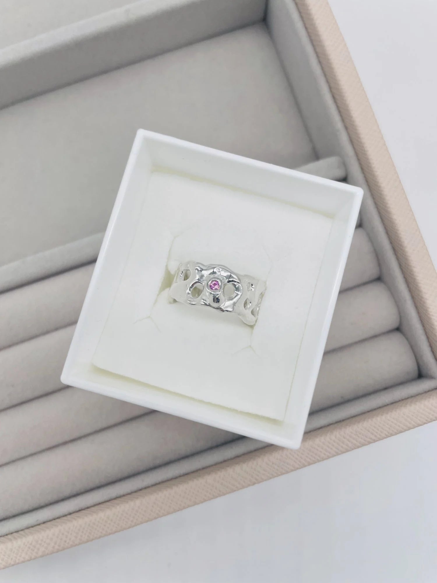 Pink Sapphire Set Silver Origin Honeycomb Ring