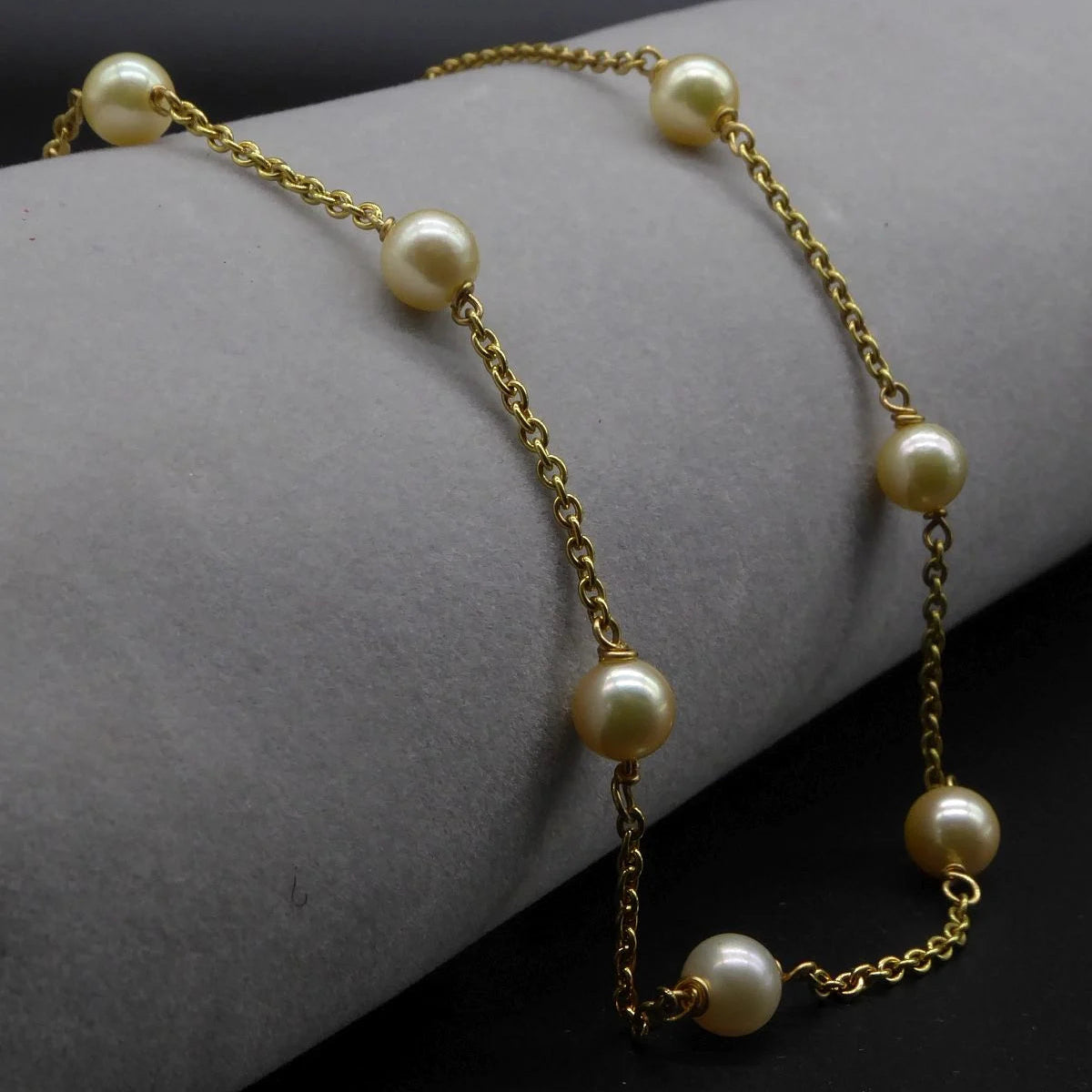 Pearl and Gold Chain Necklace
