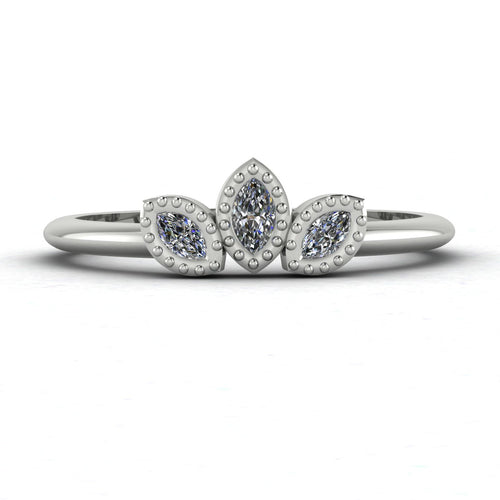 Front view of the Astraea Echo trilogy ring featuring a brilliant-cut diamond centre and marquise diamond shoulders in white gold or platinum.