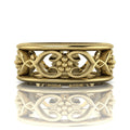Flowers On The Vine floral wedding ring in 18ct yellow gold, front view with reflection