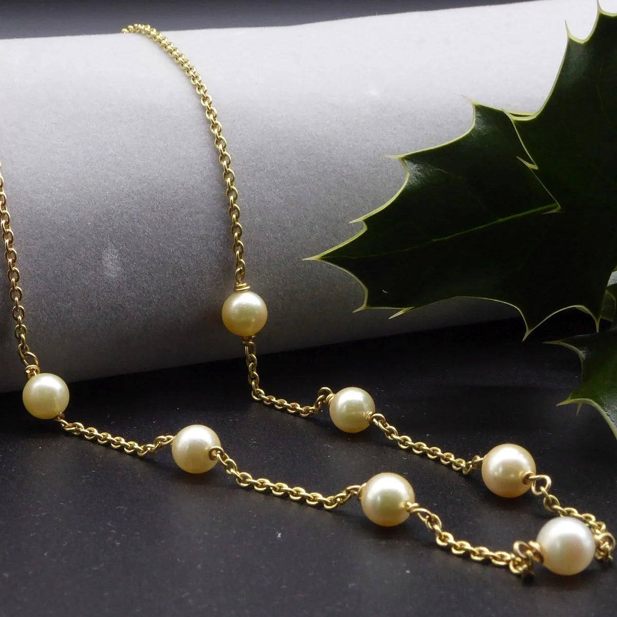 Pearl and Gold Chain Necklace