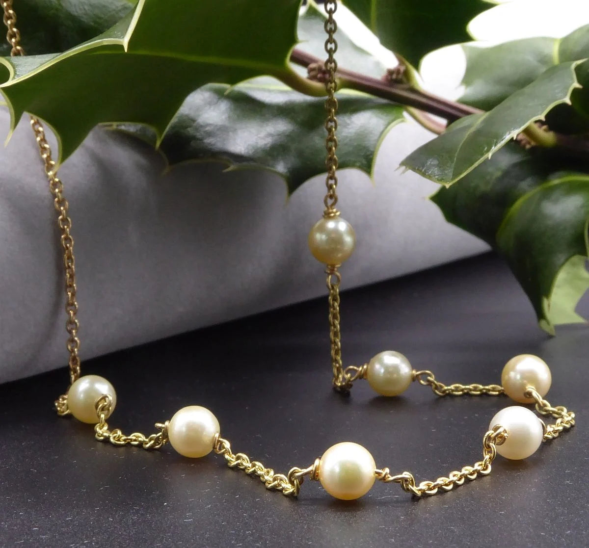 Pearl and Gold Chain Necklace