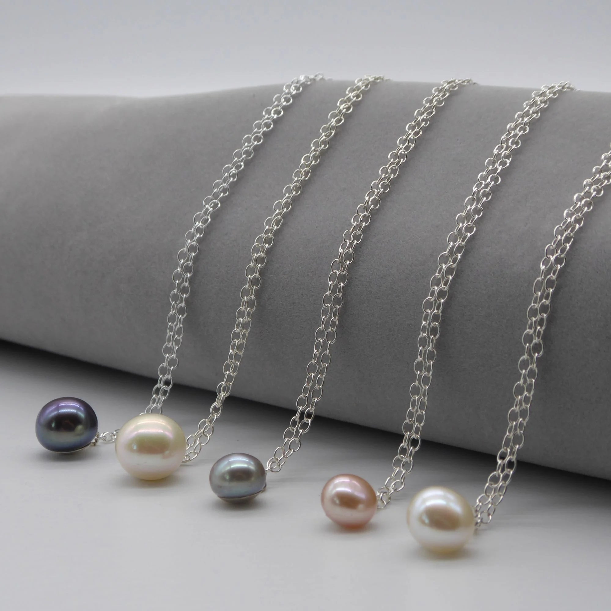 Single Black Pearl & Silver Pendant - 4 Sizes