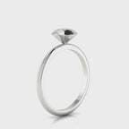Video showcase of the Viva silver diamond rock ring, demonstrating the light reflecting off the faceted silver solitaire setting.