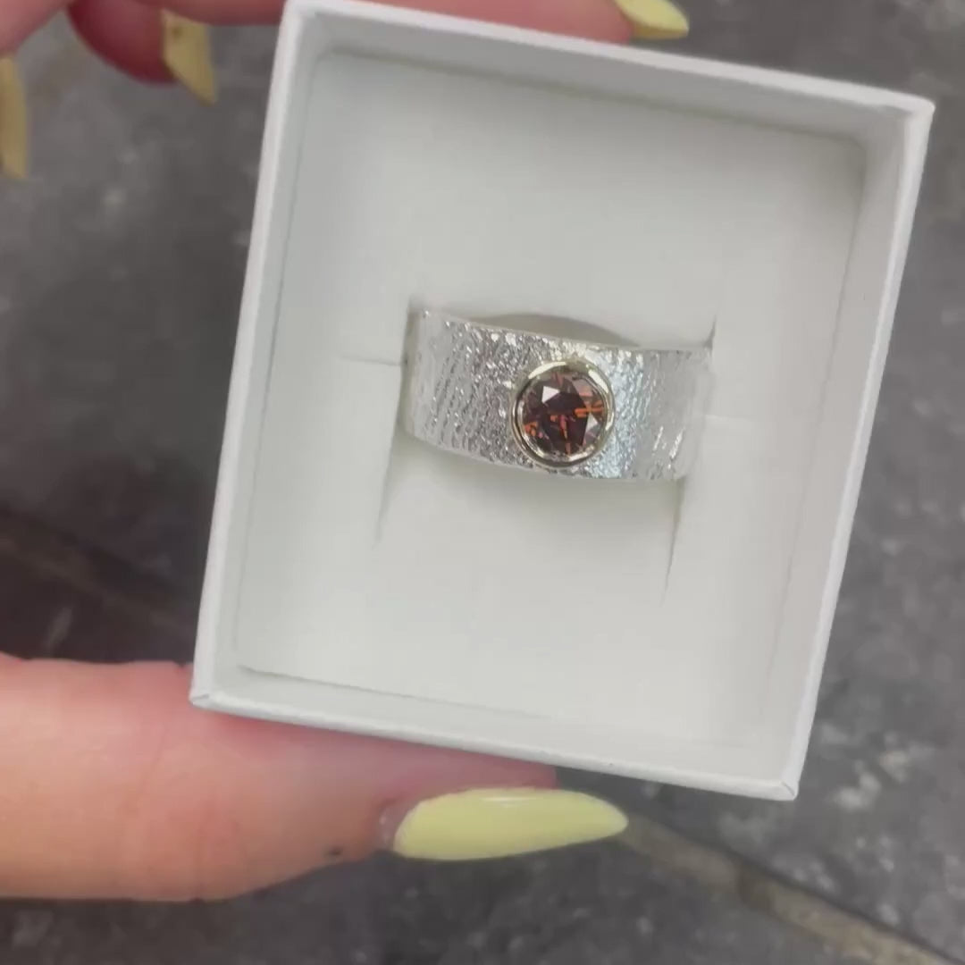 Rivda brown cognac diamond ring presented in Nude Jewellery luxury gift box - movie